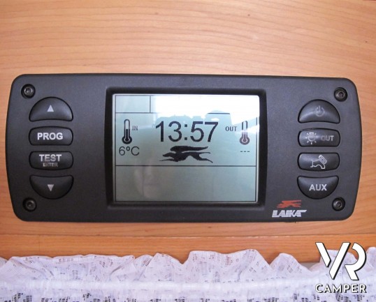 Laika Ecovip H 710 motorhome usato con 7 posti letto, ideale per famiglie, con veranda, climatizzatore, oscurante termico, portabici