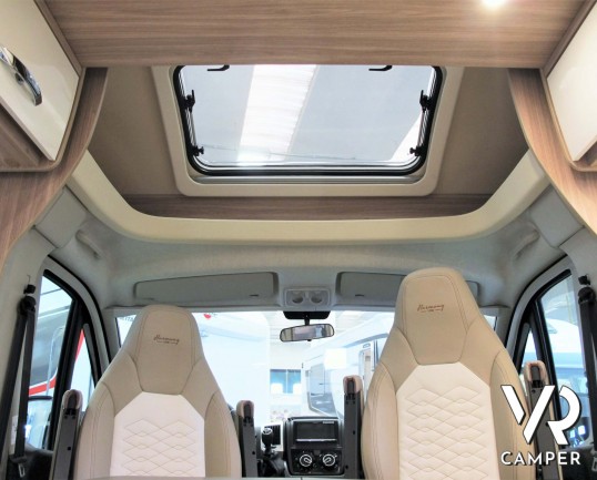 Lyseo Time IT 736 "Harmony Line": camper nuovo con letto basculante elettrico e letto nautico in coda. Su Fiat Ducato 150 CV, Euro 6 D.