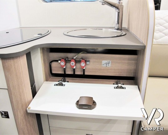 Lyseo Time IT 736 "Harmony Line": camper nuovo con letto basculante elettrico e letto nautico in coda. Su Fiat Ducato 150 CV, Euro 6 D.