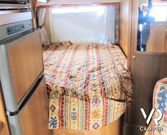 Arca 4.4 - camper usato semintegrale_camper su mercedes_camper 5 posti omologati, dotato di veranda e pannelli solari. In vendita da Italia VR a Torin