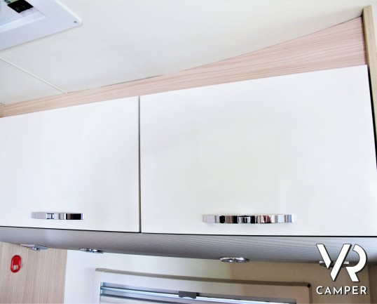 Burstner Ixeo Time 590 "Edition 30": camper semintegrale usato 4 posti letto, dimensioni compatte, modello 2017 - Italia VR vendita camper Piemonte