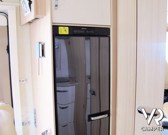 Burstner Ixeo Time 590 "Edition 30": camper semintegrale usato 4 posti letto, dimensioni compatte, modello 2017 - Italia VR vendita camper Piemonte