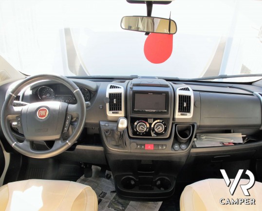 Burstner Ixeo Time 590 "Edition 30": camper semintegrale usato 4 posti letto, dimensioni compatte, modello 2017 - Italia VR vendita camper Piemonte