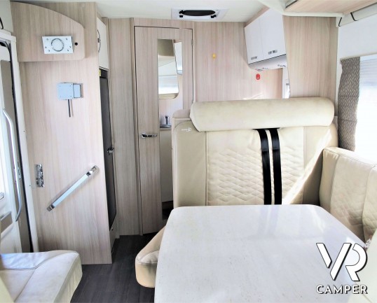 Burstner Ixeo Time 590 "Edition 30": camper semintegrale usato 4 posti letto, dimensioni compatte, modello 2017 - Italia VR vendita camper Piemonte