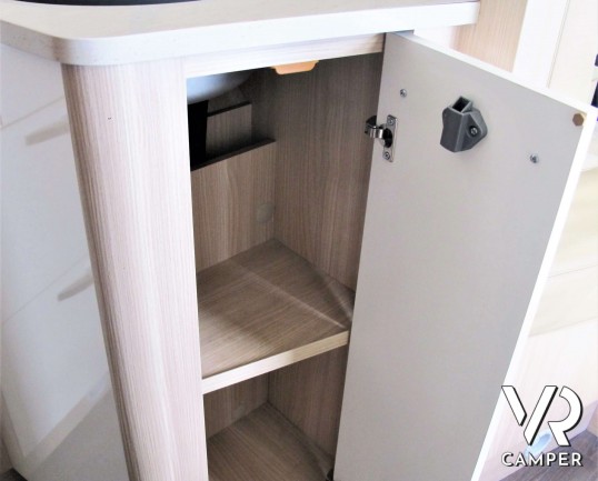 Burstner Ixeo Time 590 "Edition 30": camper semintegrale usato 4 posti letto, dimensioni compatte, modello 2017 - Italia VR vendita camper Piemonte