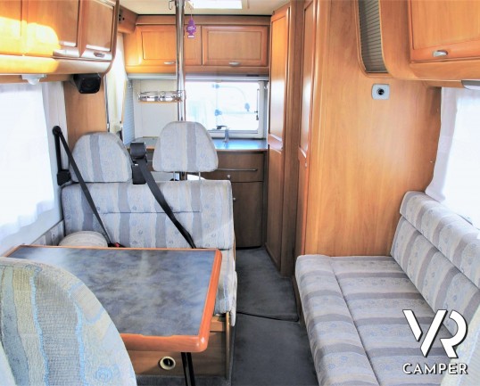 Hymer B 544: camper usato motorhome su Ducato 127 CV, dotato di veranda, portabici, climatizzatore, 2° serbatoio acqua. In visione alla sede Italia VR