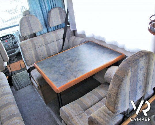 Hymer B 544: camper usato motorhome su Ducato 127 CV, dotato di veranda, portabici, climatizzatore, 2° serbatoio acqua. In visione alla sede Italia VR