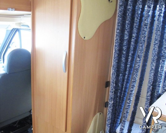 Rimor Katamarano: camper mansardato usato con letti a castello. Vendito da Italia VR a Druento - Torino.