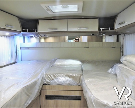 Carthago C-Tourer I 149 - camper integrale 2020 su meccanica Fiat Ducato 160 CV, con telaio Light. Letti gemelli posteriori e letto basculante_