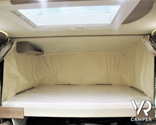 Carthago C-Tourer I 149 - camper integrale 2020 su meccanica Fiat Ducato 160 CV, con telaio Light. Letti gemelli posteriori e letto basculante_