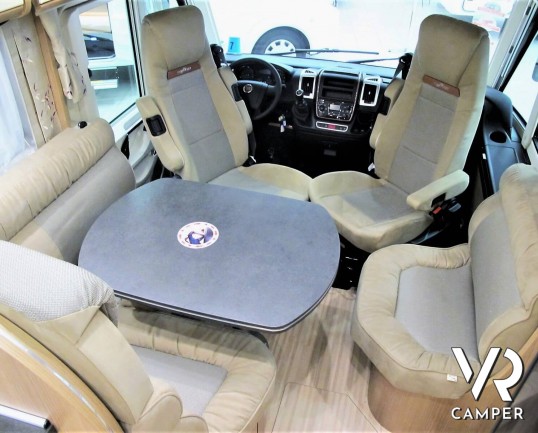 Carthago C-Tourer I 149 - camper integrale 2020 su meccanica Fiat Ducato 160 CV, con telaio Light. Letti gemelli posteriori e letto basculante_