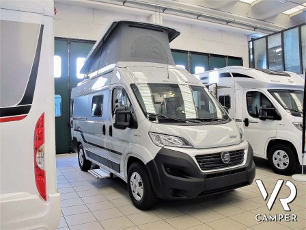 Hymer Van FREE 540 - Furgonato bianco con letto sul tetto