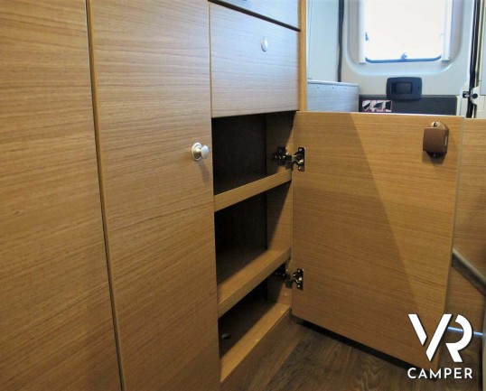 Carado Vlow 600 - camper furgonato, furgone camperizzato, camper 3 posti, furgone nuovo con letto matrimoniale - italiavr