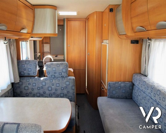Hymer B 544_motorhome usato 5 posti_ampia dinette_letto basculante_italiavr camper torino