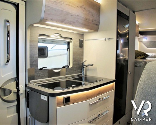 Hymer Exsis-I 580 Pure - motorhome letti gemelli con veranda