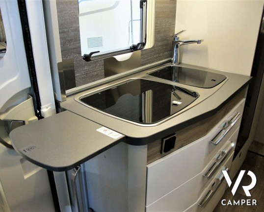 Hymer Exsis-I 580 Pure - motorhome letti gemelli con veranda