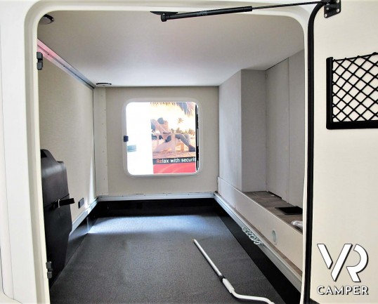 Hymer Exsis-I 580 Pure - motorhome letti gemelli con veranda