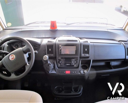 Hymer Exsis I 588: camper integrale motorhome con portamoto, dotato di veranda, antenna satellitare, climatizzatore, cerchi in lega. In vendita da Ita