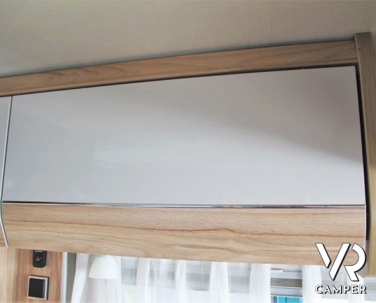 Hymer Exsis I 588: camper integrale motorhome con portamoto, dotato di veranda, antenna satellitare, climatizzatore, cerchi in lega. In vendita da Ita