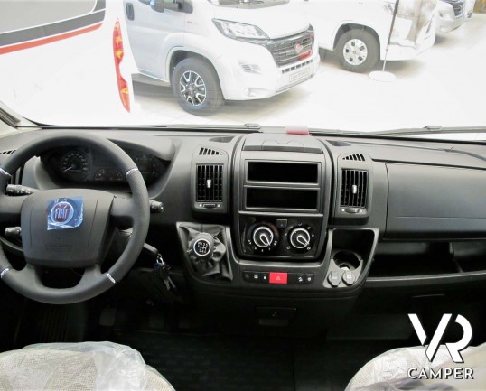 Hymer Free 540 - furgonato con letto matrimoniale e letto sul tetto