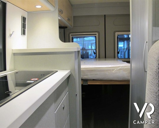 Hymer Free 540 - furgonato con letto matrimoniale e letto sul tetto