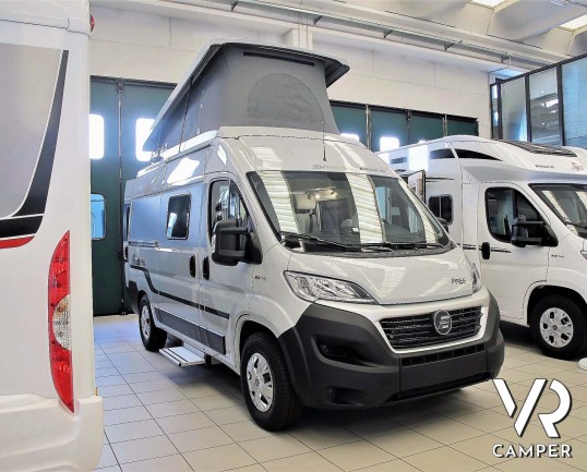 Hymer Van FREE 540 - Furgonato bianco con letto sul tetto