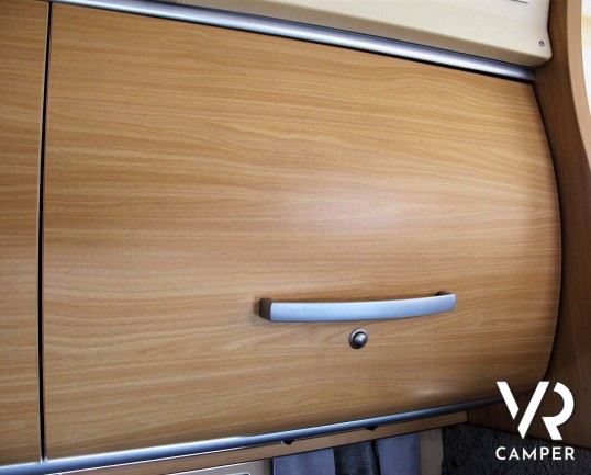 Arca 715 GLT: camper usato mansardato ideale per famiglie, con 7 posti letto, letti a castello in coda, veranda, portabici, su meccanica Ducato 146 cv