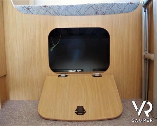 Arca 715 GLT: camper usato mansardato ideale per famiglie, con 7 posti letto, letti a castello in coda, veranda, portabici, su meccanica Ducato 146 cv