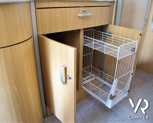 Arca 715 GLT: camper usato mansardato ideale per famiglie, con 7 posti letto, letti a castello in coda, veranda, portabici, su meccanica Ducato 146 cv