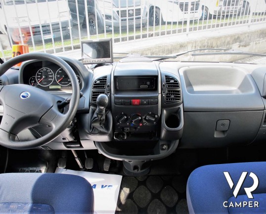 Moncayo Silver 421 - camper semintegrale usato con 6 posti omologati, su meccanica Fiat Ducato 110 cv