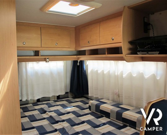 Moncayo Silver 421 - camper semintegrale usato con 6 posti omologati, su meccanica Fiat Ducato 110 cv