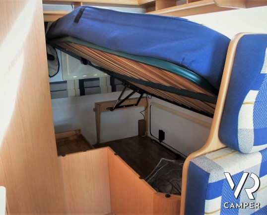 Moncayo Silver 421 - camper semintegrale usato con 6 posti omologati, su meccanica Fiat Ducato 110 cv