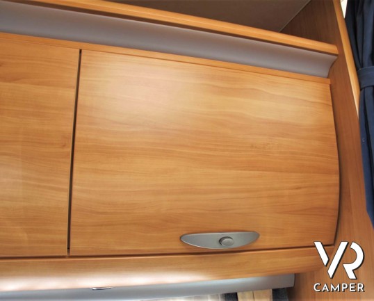 Adria Coral 660 SP - camper usato 4 posti con letto matrimoniale in coda, garage con portamoto, veranda, II batteria. In vendita da Italia VR a Torino