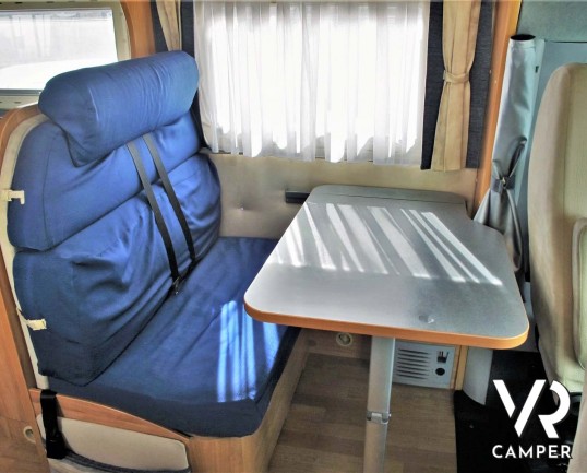 Adria Coral 660 SP - camper usato 4 posti con letto matrimoniale in coda, garage con portamoto, veranda, II batteria. In vendita da Italia VR a Torino