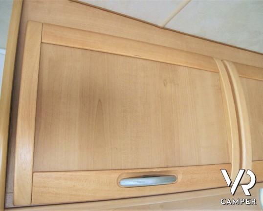 McLouis Lagan 411 - camper mansardato usato con 6 posti letto, portabici, veranda, II serbatoio acqua potabile e antenna TV. In vendita a Druento - To