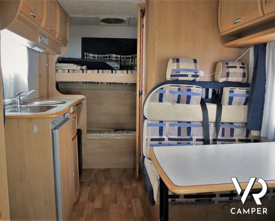 McLouis Lagan 411 - camper mansardato usato con 6 posti letto, portabici, veranda, II serbatoio acqua potabile e antenna TV. In vendita a Druento - To