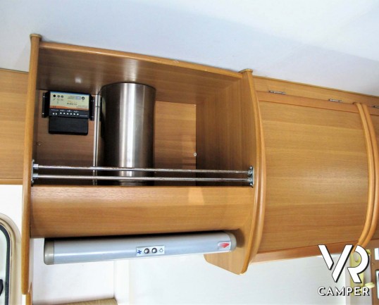 Roller Team Garage - camper usato mansardato con 6 posti letto, letto matrimoniale in coda, bagno con doccia separata, su motore Ford 125 CV