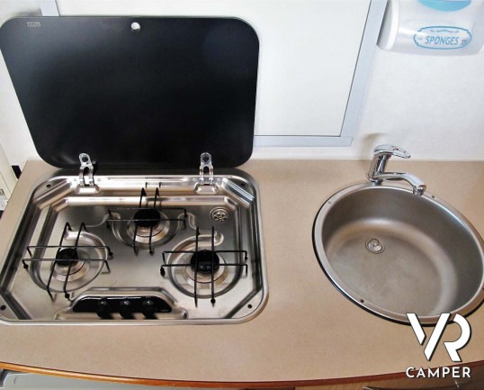 Blu Camp - camper mansardato usato con letti a castello, bagno con doccia separata, portabici, veranda. In vendita da Italia VR a Torino - Druento