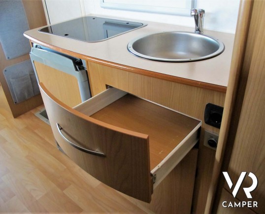 Blu Camp - camper mansardato usato con letti a castello, bagno con doccia separata, portabici, veranda. In vendita da Italia VR a Torino - Druento