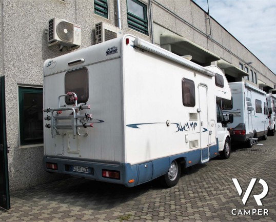 Blu Camp - camper mansardato usato con letti a castello, bagno con doccia separata, portabici, veranda. In vendita da Italia VR a Torino - Druento
