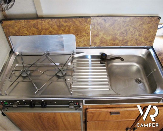 Hymermobil 544 - camper usato dotato di veranda, porta bici e gancio di traino. In visione alla sede Italia VR in via Volta 29, Druento - Torino