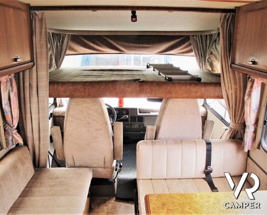 Hymermobil 544 - camper usato dotato di veranda, porta bici e gancio di traino. In visione alla sede Italia VR in via Volta 29, Druento - Torino