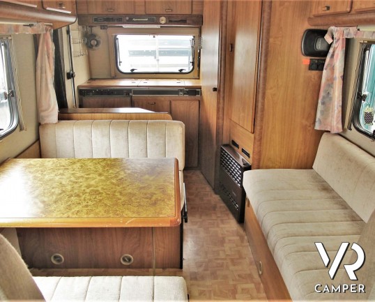 Hymermobil 544 - camper usato dotato di veranda, porta bici e gancio di traino. In visione alla sede Italia VR in via Volta 29, Druento - Torino