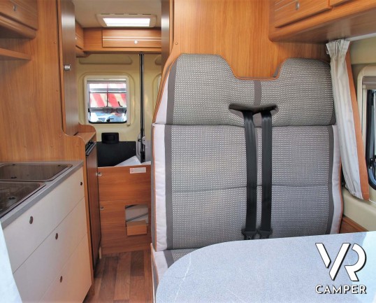 Possl Globecar: camper usato furgonato 4 posti omologati, dotato di veranda, condizionatore, portabici. Su Fiat Ducato 148 CV. In vendita da Italia VR