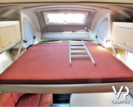 Wingamm Oasi 610 M: camper semintegrale usato dotato di veranda, portabici, antenna satellitare. Su motore Fiat Ducato 160 CV. In vendita da Italia VR