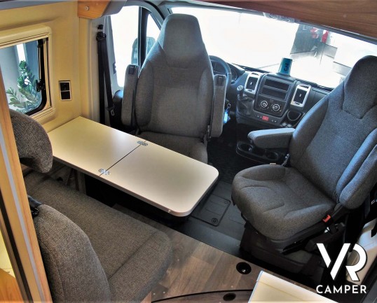 Hymer Van Ayers Rock - furgone compatto con letto sul tetto, 4 posti letto, colore grigio ferro, su Fiat Ducato 140 cv. In vendita da Italia VR a Tori