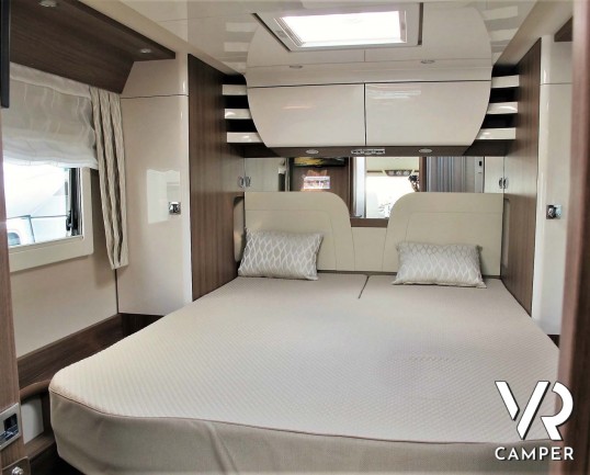 Carthago Chic e-line I 51 QB: camper nuovo motorhome modello 2021, 4 posti letto. Su Fiat Ducato 178 CV con cambio automatico, telaio ribassato AL-KO.