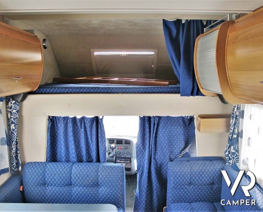 Arca America 407 - camper mansardato usato con 7 posti letto, dotato di veranda, portabici, portatutto, antenna tv, climatizzatore. Su Fiat Ducato 127