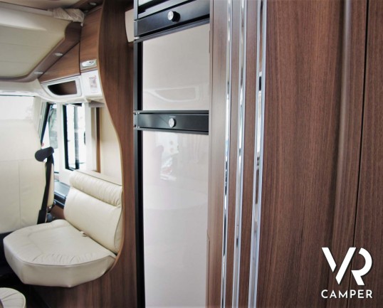 Carthago Chic e-line I 51 QB: camper nuovo motorhome modello 2021, 4 posti letto. Su Fiat Ducato 178 CV con cambio automatico, telaio ribassato AL-KO.