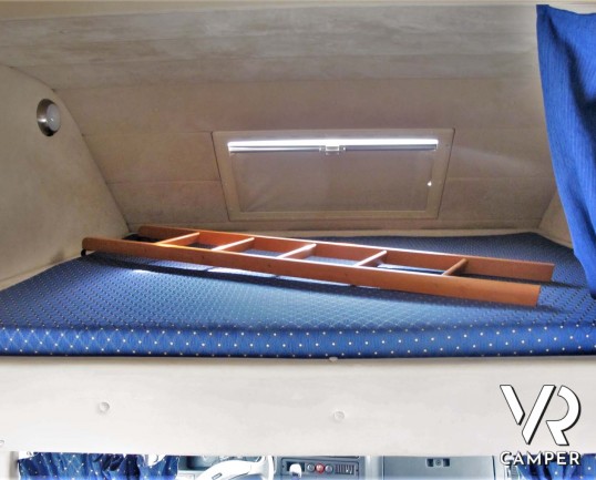 Arca America 407 - camper mansardato usato con 7 posti letto, dotato di veranda, portabici, portatutto, antenna tv, climatizzatore. Su Fiat Ducato 127